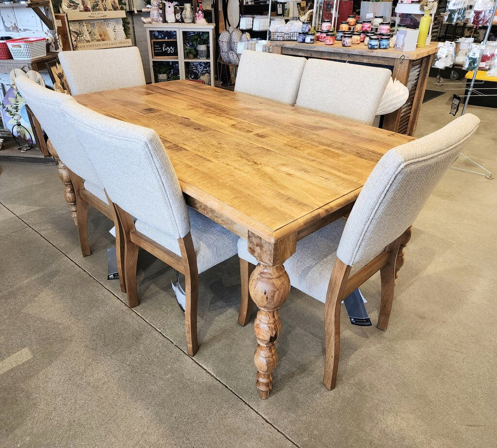 Mango Table Set
