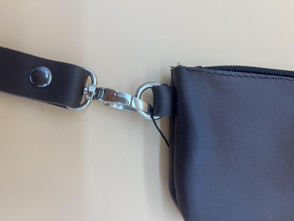 Leather Wristlet w/Zip Case