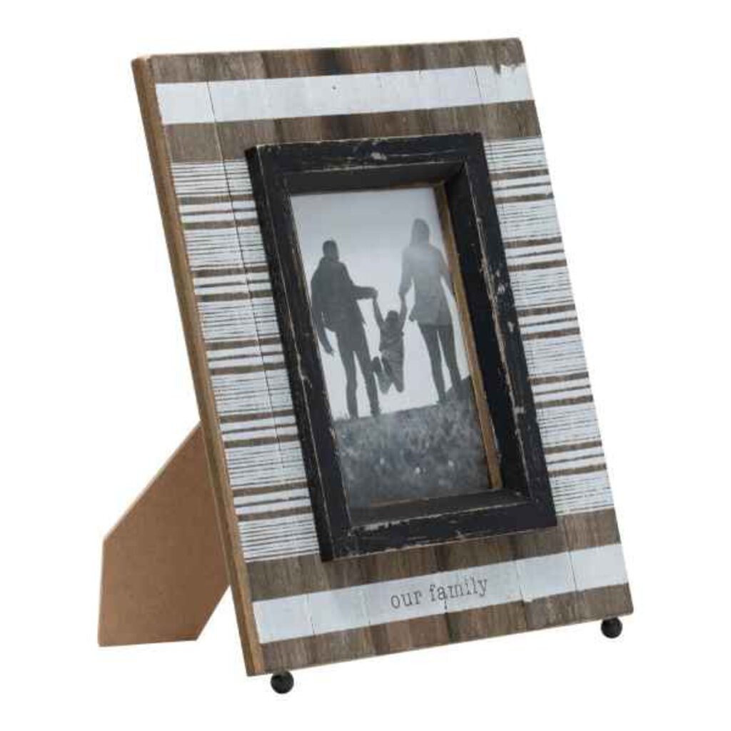OUR FAMILY 4 x 6 FRAME