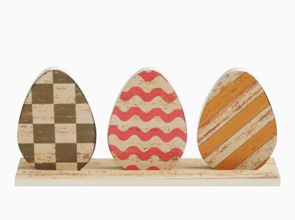 3 Painted eggs