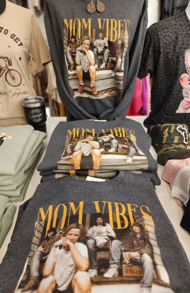 Mom Vibes 1
