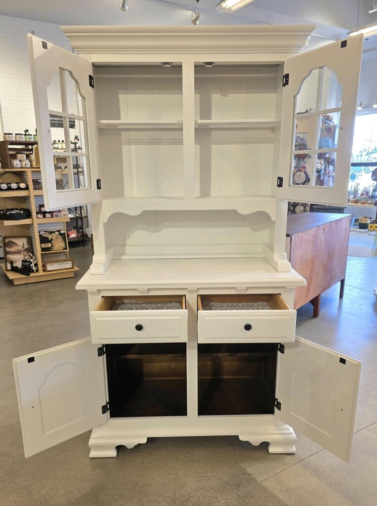White Hutch