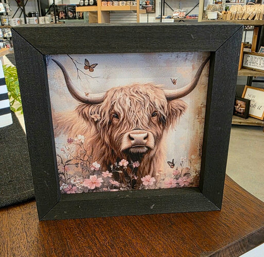 Highlander Flowers Box Frame