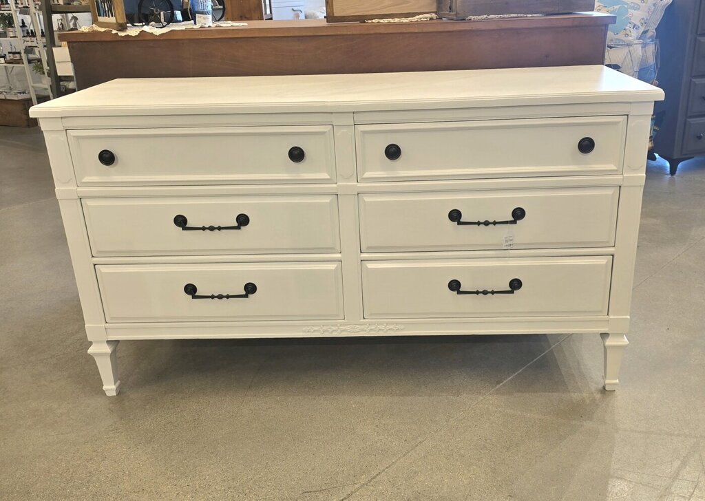 White 6 drawer dresser with black handles