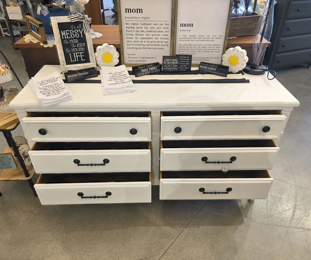 White 6 drawer dresser with black handles