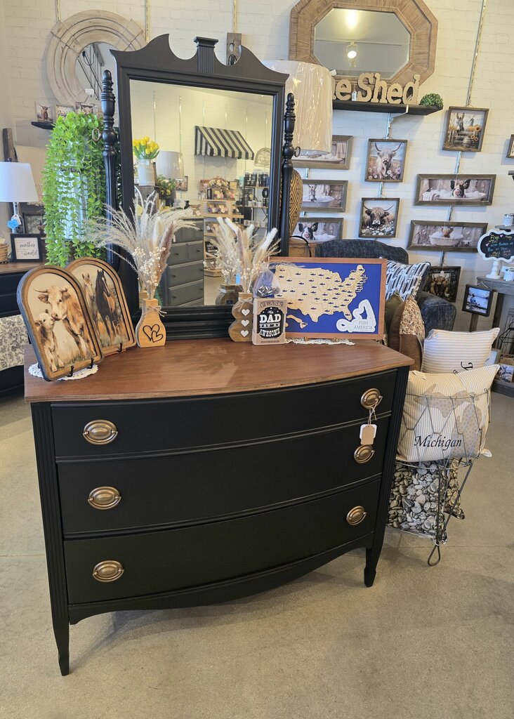 Dresser Black with Mirror Gold Handles