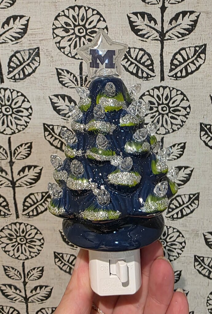 UofM Xmas Tree Nightlight