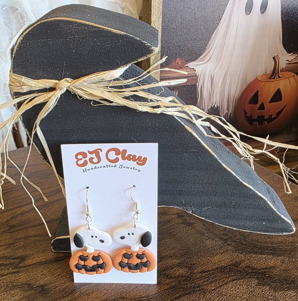 Snoopy Pumpkin Dangle