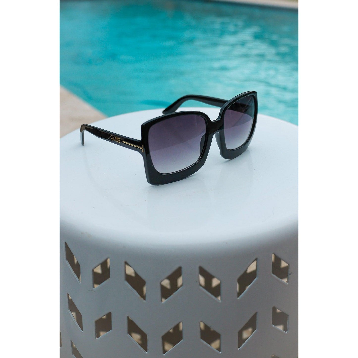 Ready to Ship | Black/ Gray Megan Oversized Gradient Sunglasses*