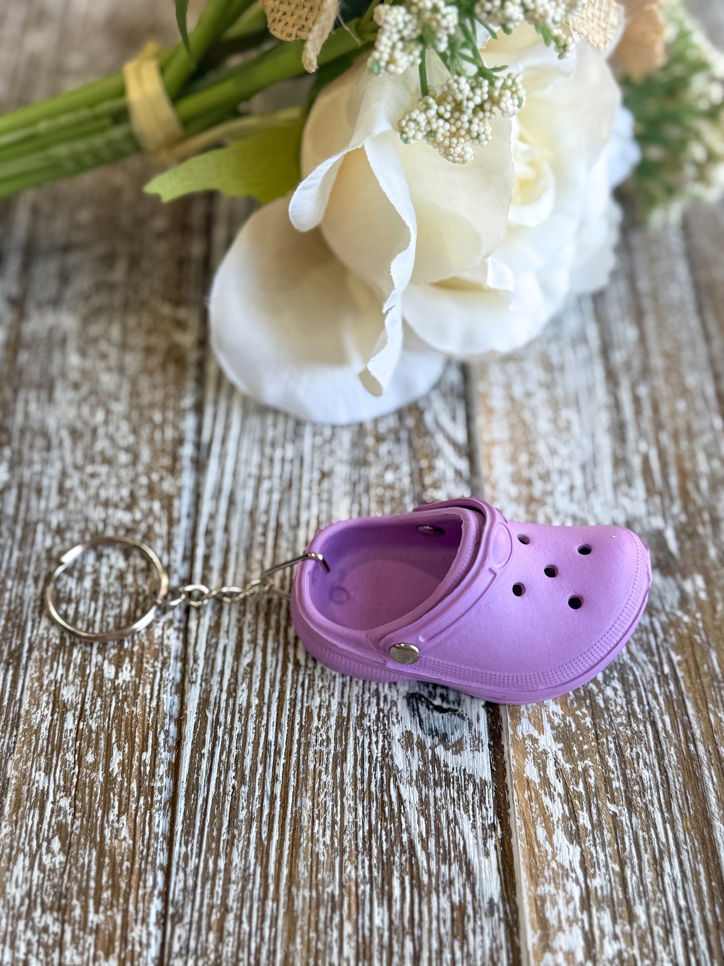 Little Lyle Shoe Keychain "Lavender"