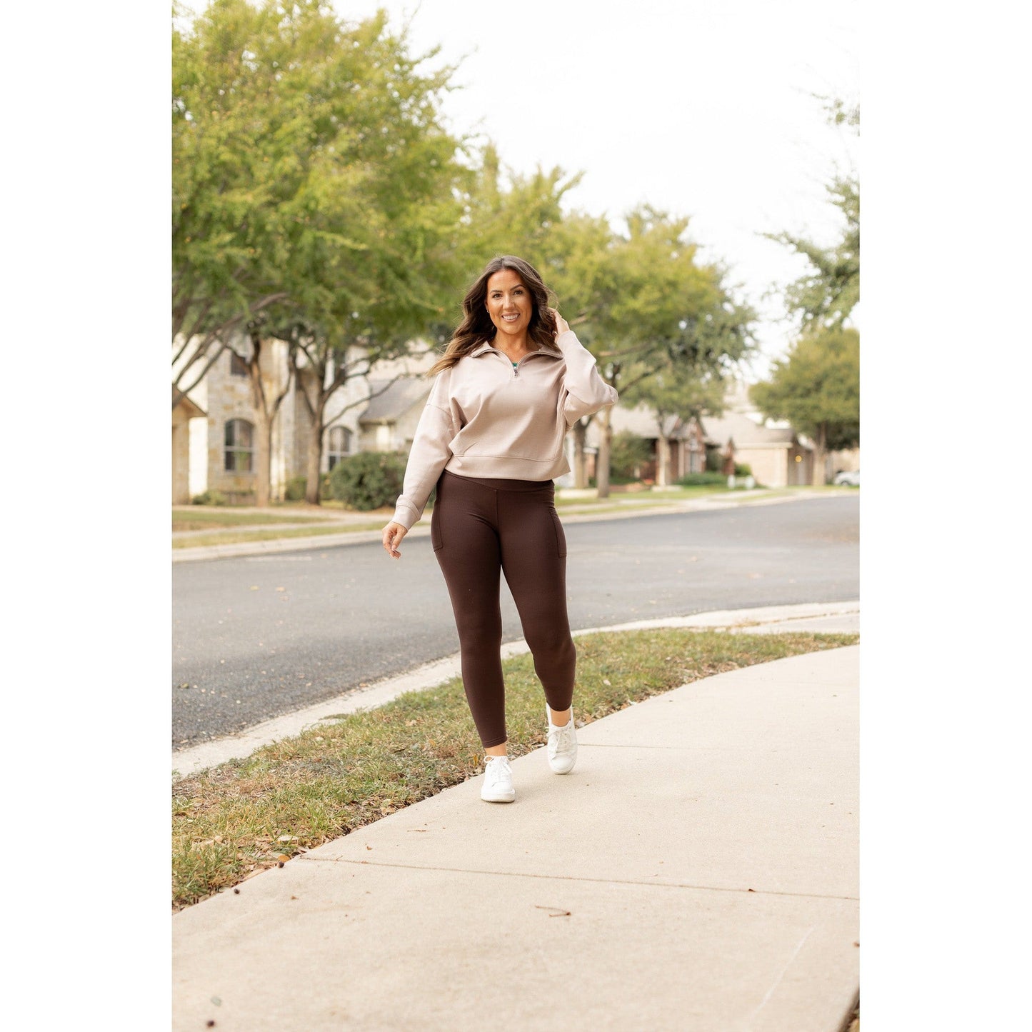 Ready to Ship | The Belle - Brown FLEECE Full Length Leggings with Pockets*