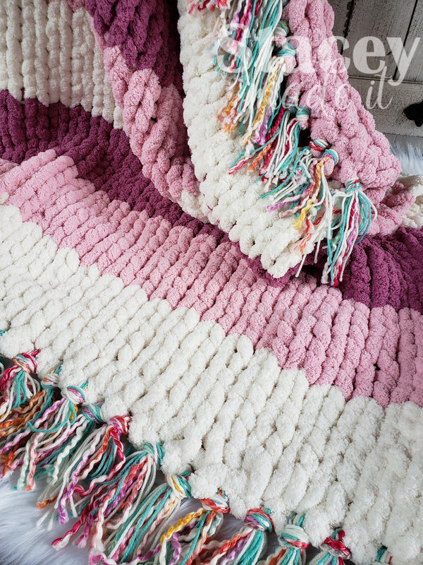 Beginner’s chunky yarn finger knitted blanket workshop 11/12 11:30am